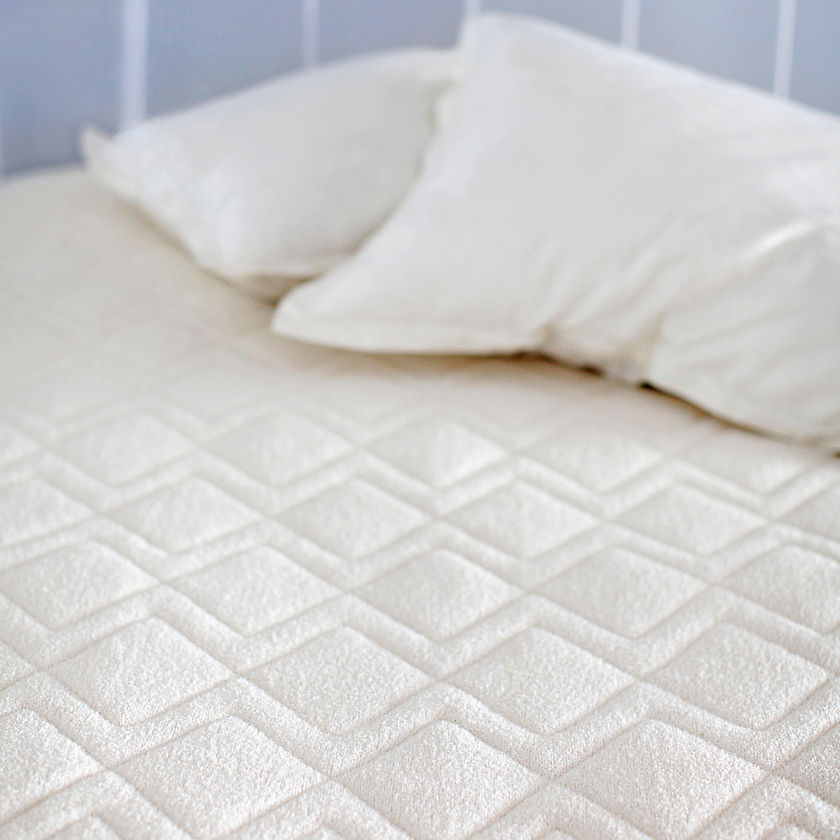 Dormeir Mattress Protector by St Geneve - Made In Canada