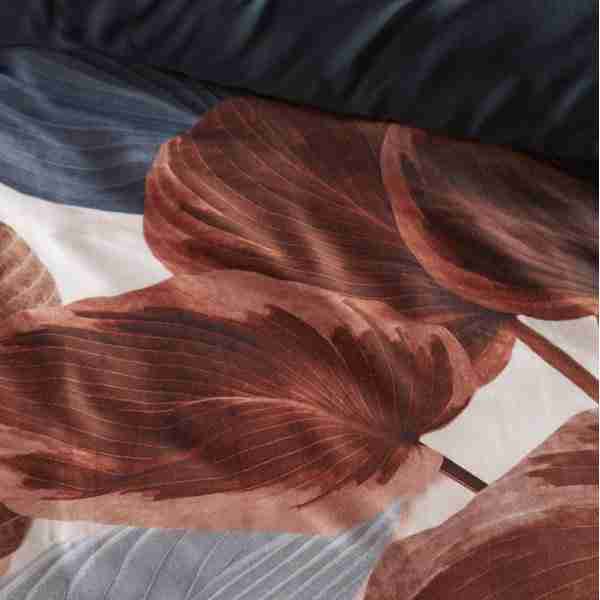 Sassa Foliage Printed Duvet Cover