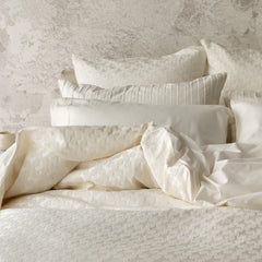 Anello Alabaster | Jacquard Bedding by St Geneve - Fabric from Italy Sewn in Canada