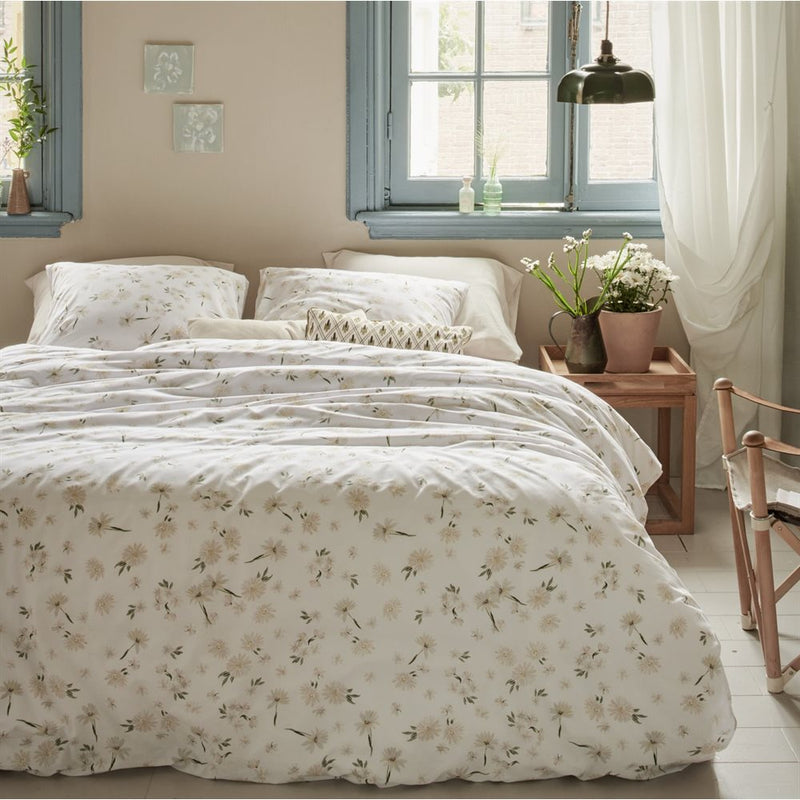 Camomille White Flowered Duvet Cover Set by Jo&Me