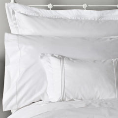 Giovani | Percale with Bourdon Stitch Bedding by St Geneve Fine Linen - Fabric from Italy Sewn in Canada