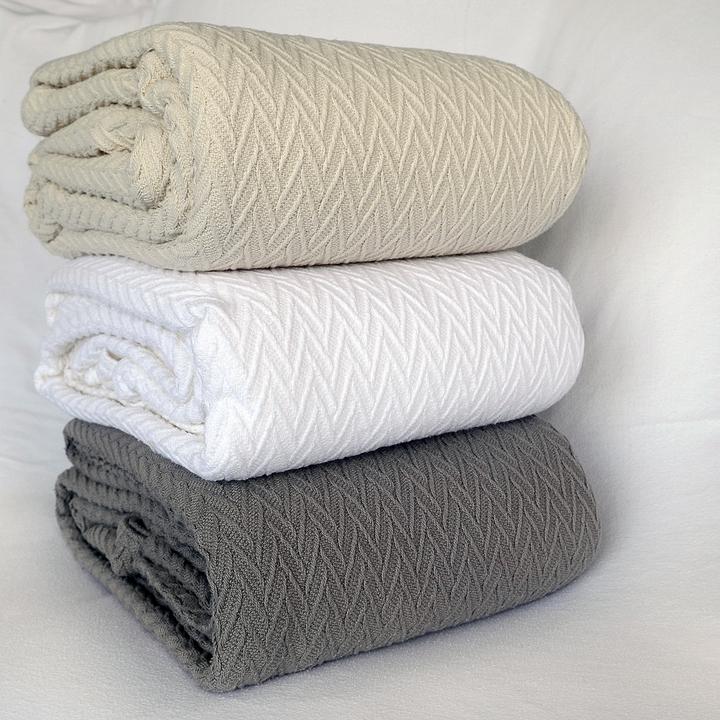 Charisma 100% Cotton Zigzag Blanket