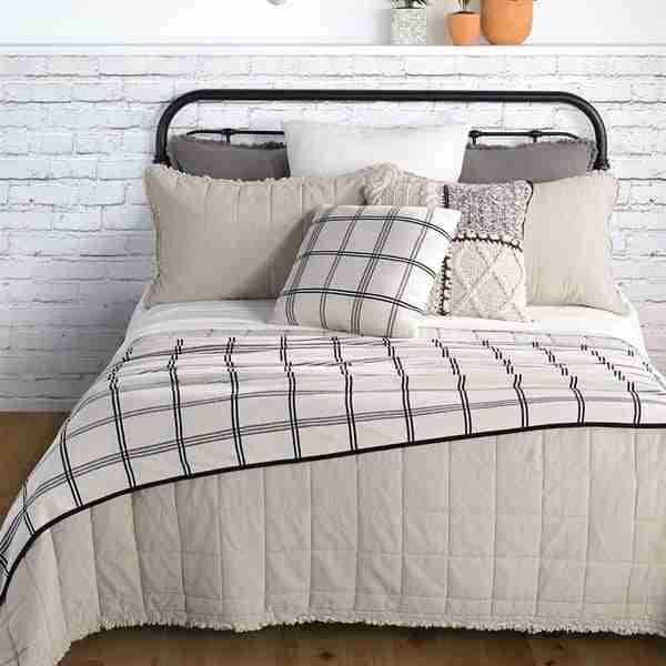 Poke Quilted Linen Coverlet