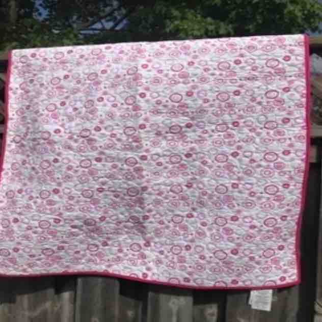 Pink Circle Baby Quilt