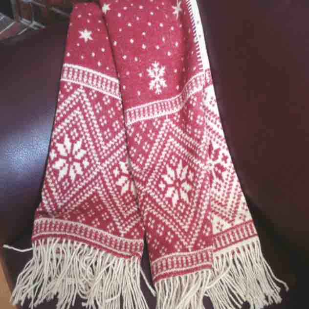 Snowflakes Made in Portugal 100% Cotton Throw